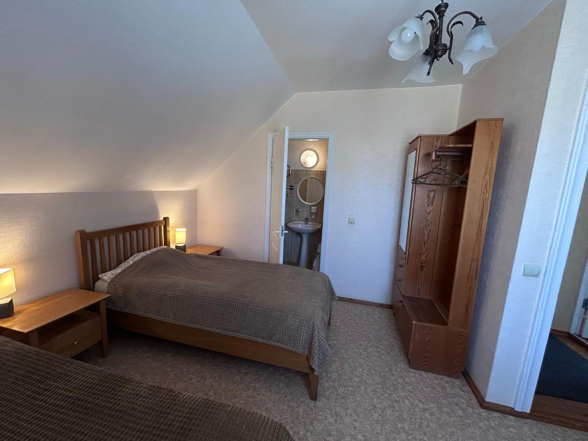 Radi Hotel Brocēni Buitenkant foto
