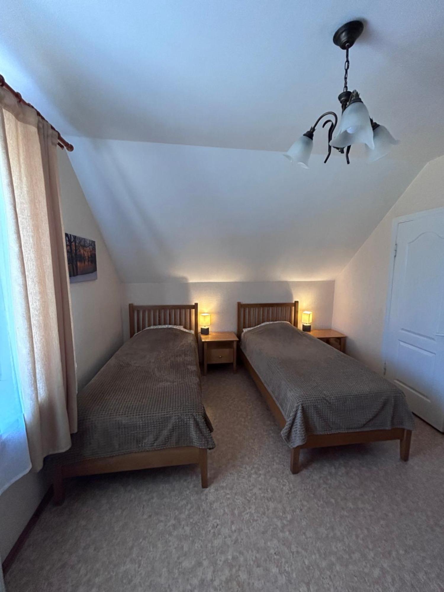 Radi Hotel Brocēni Buitenkant foto